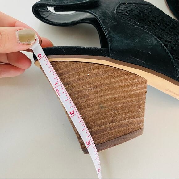 VINCE CAMUTO Black Leather Cutout Slingback Open Toe Sandals Chunky Heel Shoe 10 - Picture 10 of 14